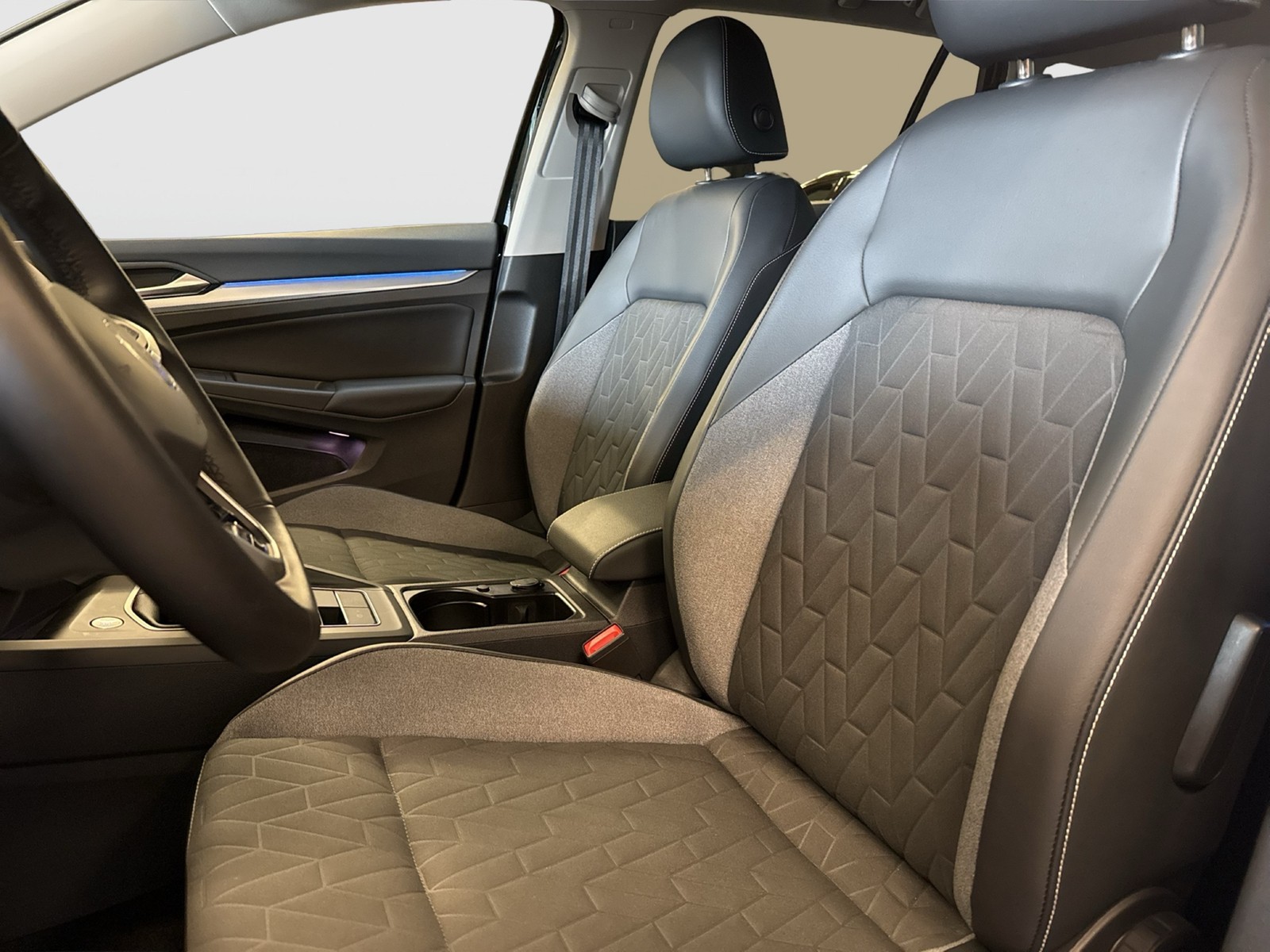 Volkswagen Golf Variant VIII 1.5 GOAL FACELIFT AHK CAM ACC