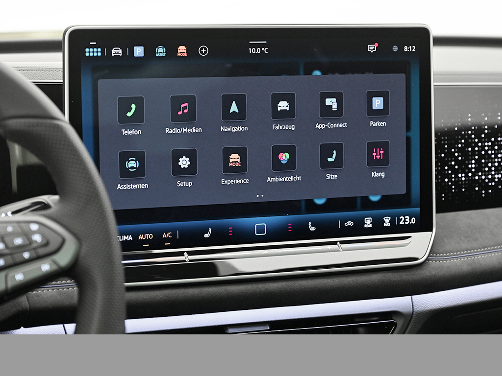 Volkswagen Tiguan 2.0 R-LINE DSG PANO AHK BLACKSTYLE