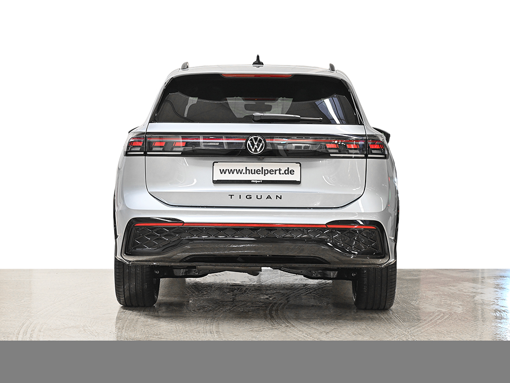Volkswagen Tiguan 2.0 R-LINE DSG PANO AHK BLACKSTYLE
