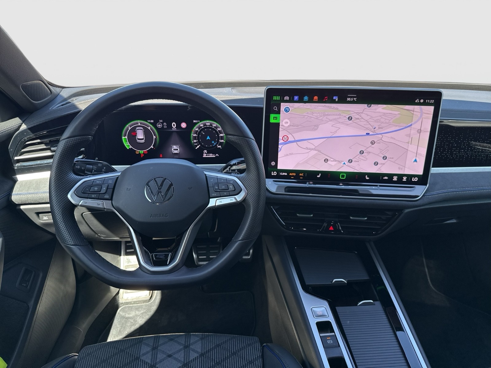 Volkswagen Passat Variant 2.0 R-LINE AHK ACC LM18 NAVI