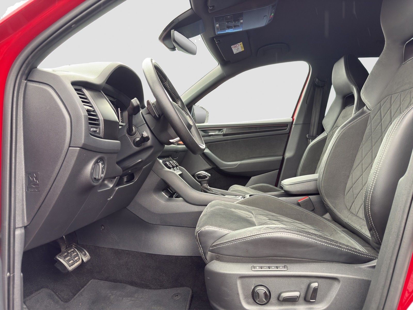 Skoda Kodiaq 2.0 SPORTLINE 4X4 AHK 360CAM LM19 EKLAPPE