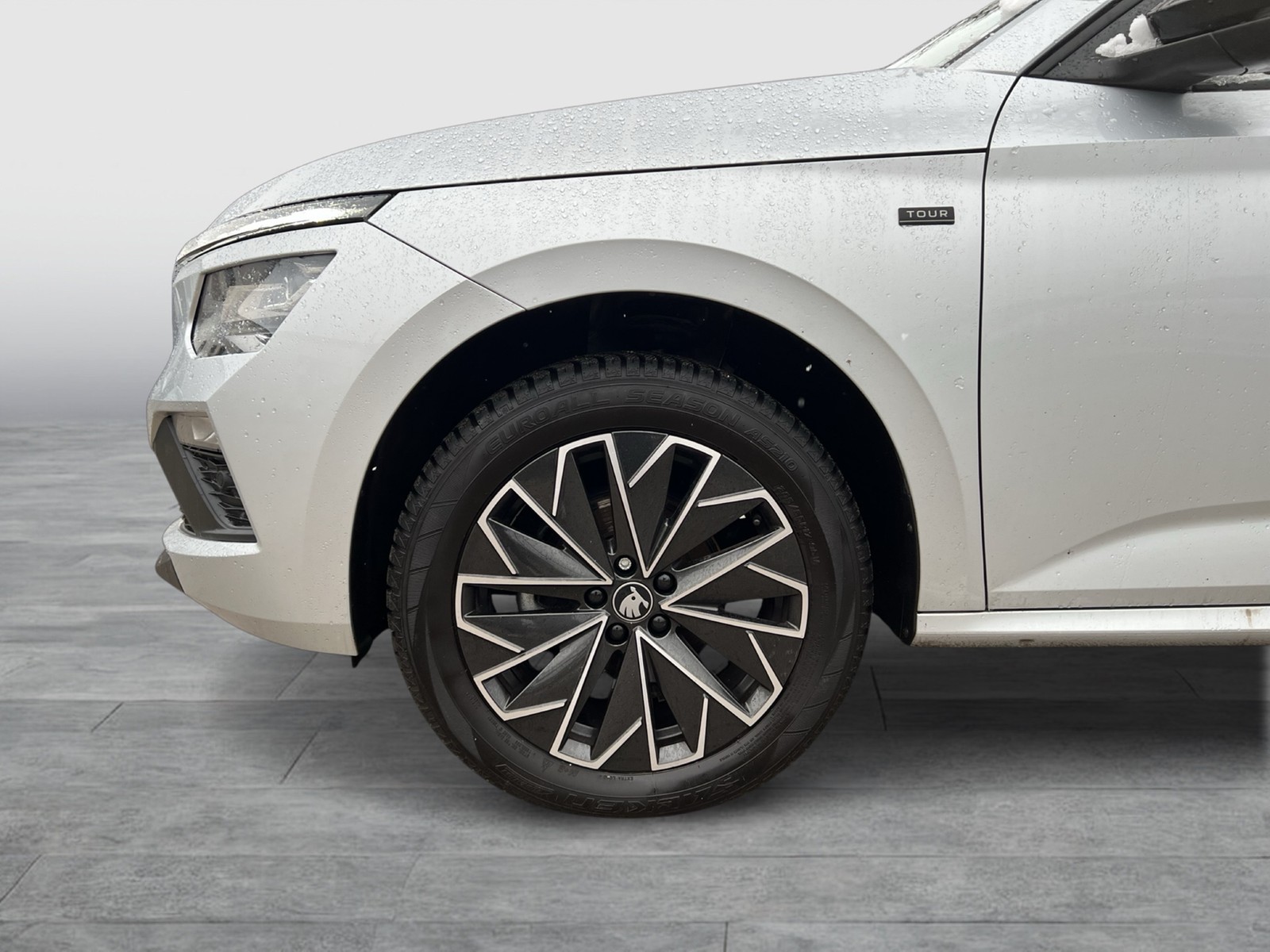 Skoda Kamiq 1.0 TOUR BLACKPACKAGE CAM NAVI MATRIX