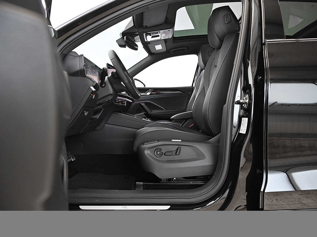 Volkswagen Tiguan 2.0 R-LINE 4X4 NEUESMODELL LEDER PANO 20Z