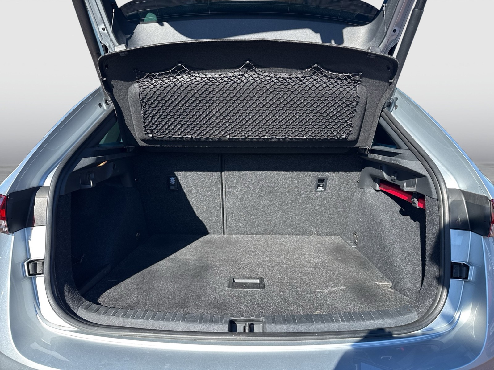 Skoda Scala 1.0 TOUR BLACKPACKAGE PANO AHK CAM ACC NAVI