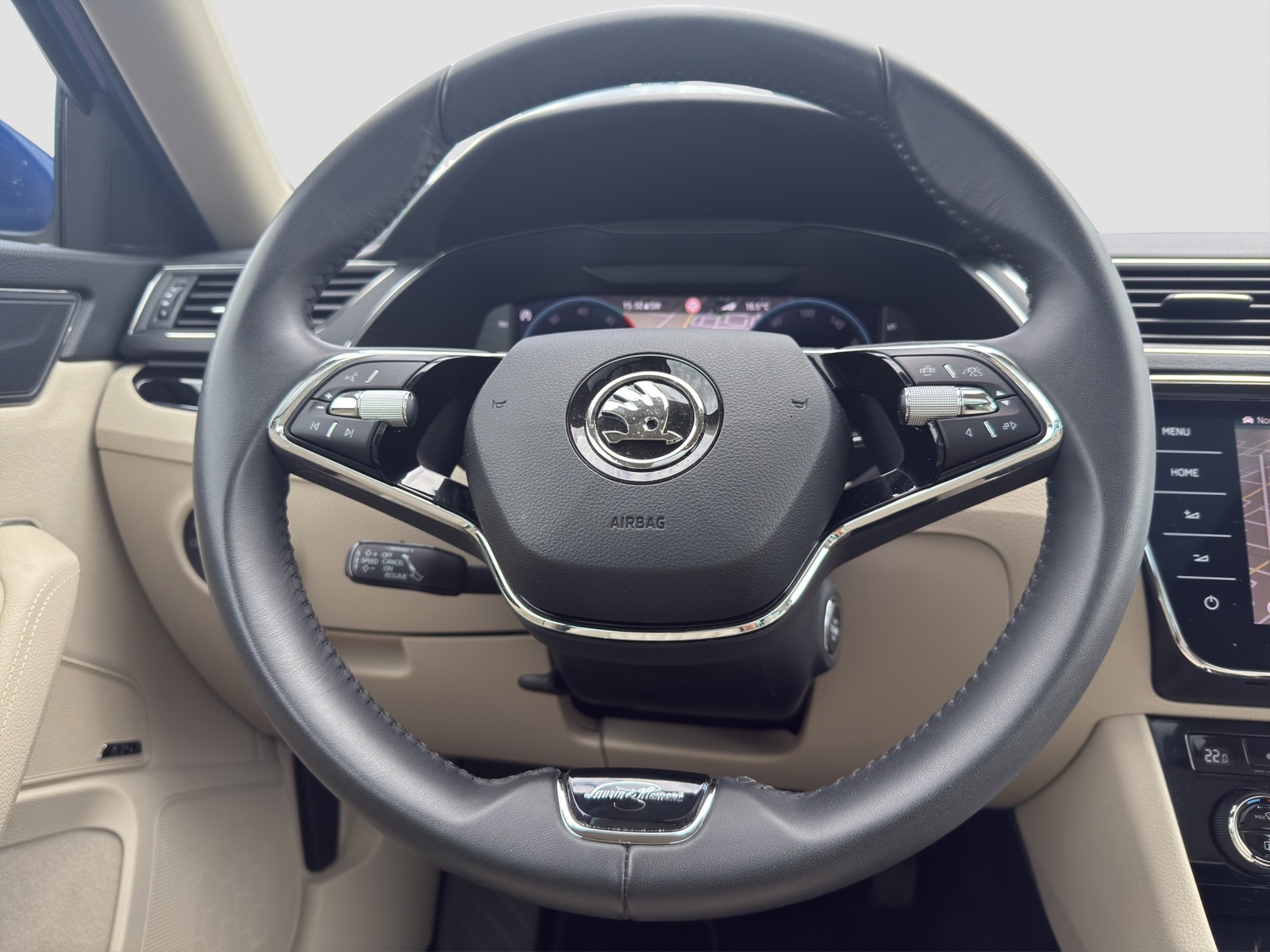 Skoda Superb Combi 2.0 L&K LEDER PANO CAM ACC LM18 NAVI