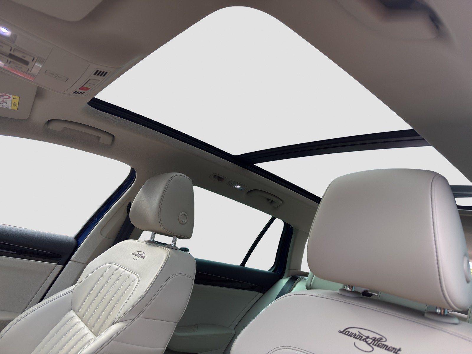 Skoda Superb Combi 2.0 L&K LEDER PANO CAM ACC LM18 NAVI