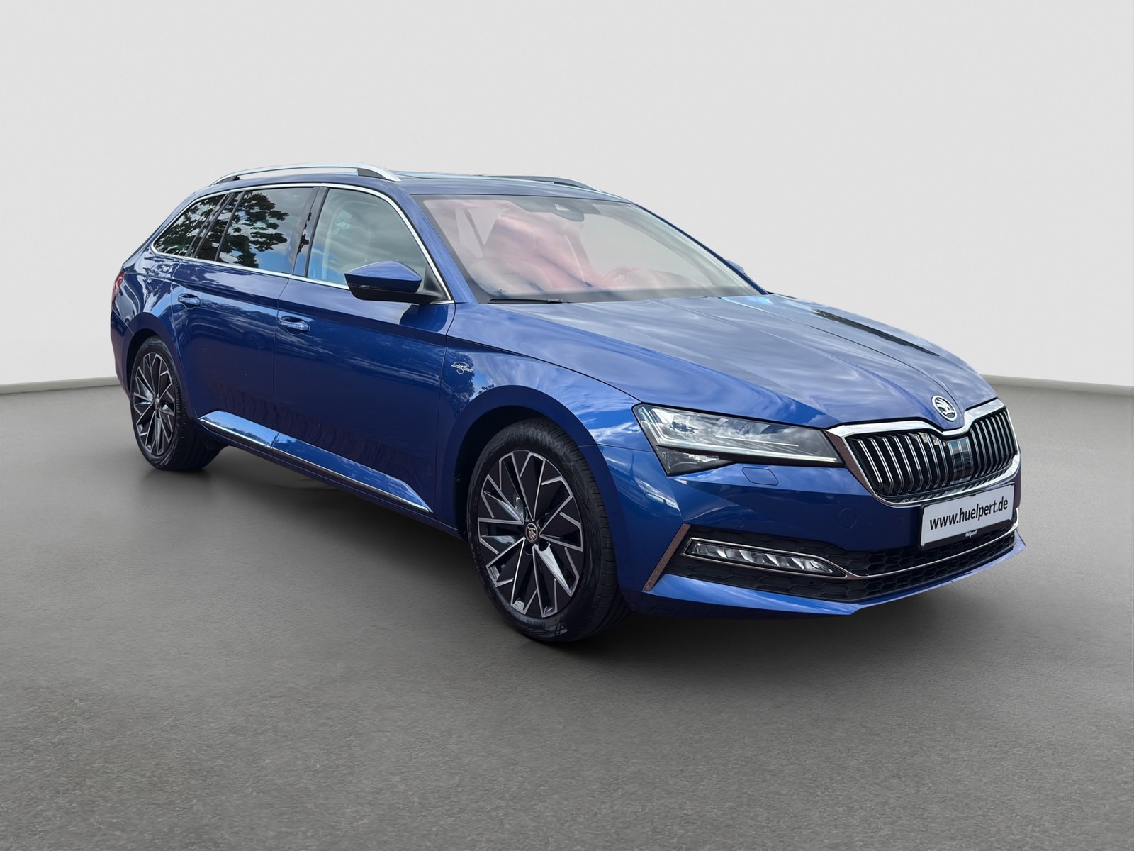 Skoda Superb Combi 2.0 L&K LEDER PANO CAM ACC LM18 NAVI