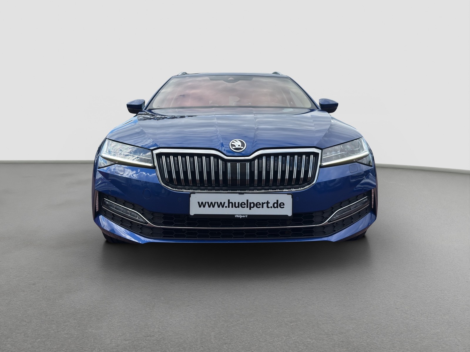 Skoda Superb Combi 2.0 L&K LEDER PANO CAM ACC LM18 NAVI