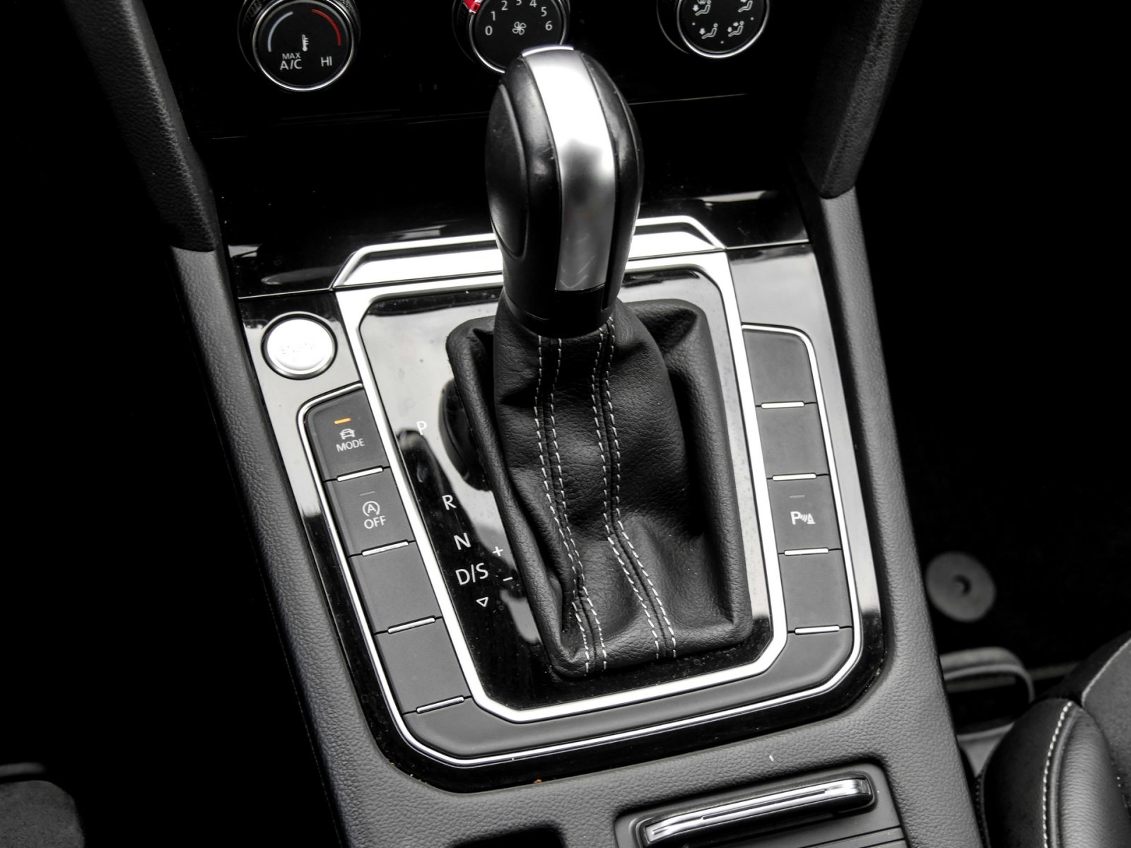 Volkswagen Arteon Shooting Brake 2.0 R-LINE ACC LM18 NAVI