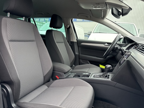 Volkswagen Passat Variant 2.0 CAM ACC ALU NAVI SITZHEIZUNG