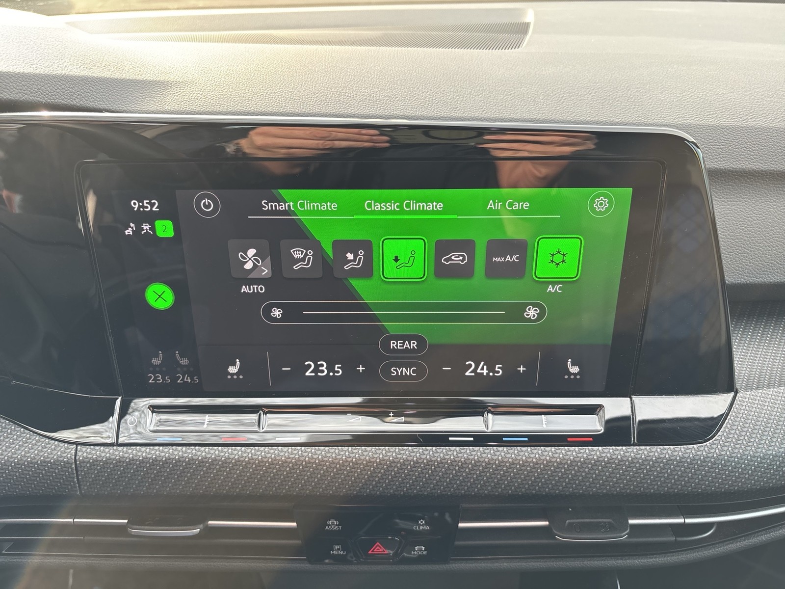 Volkswagen Golf VIII 2.0 R 4X4 ACC LM18 LED+ CARPLAY SITZHZ