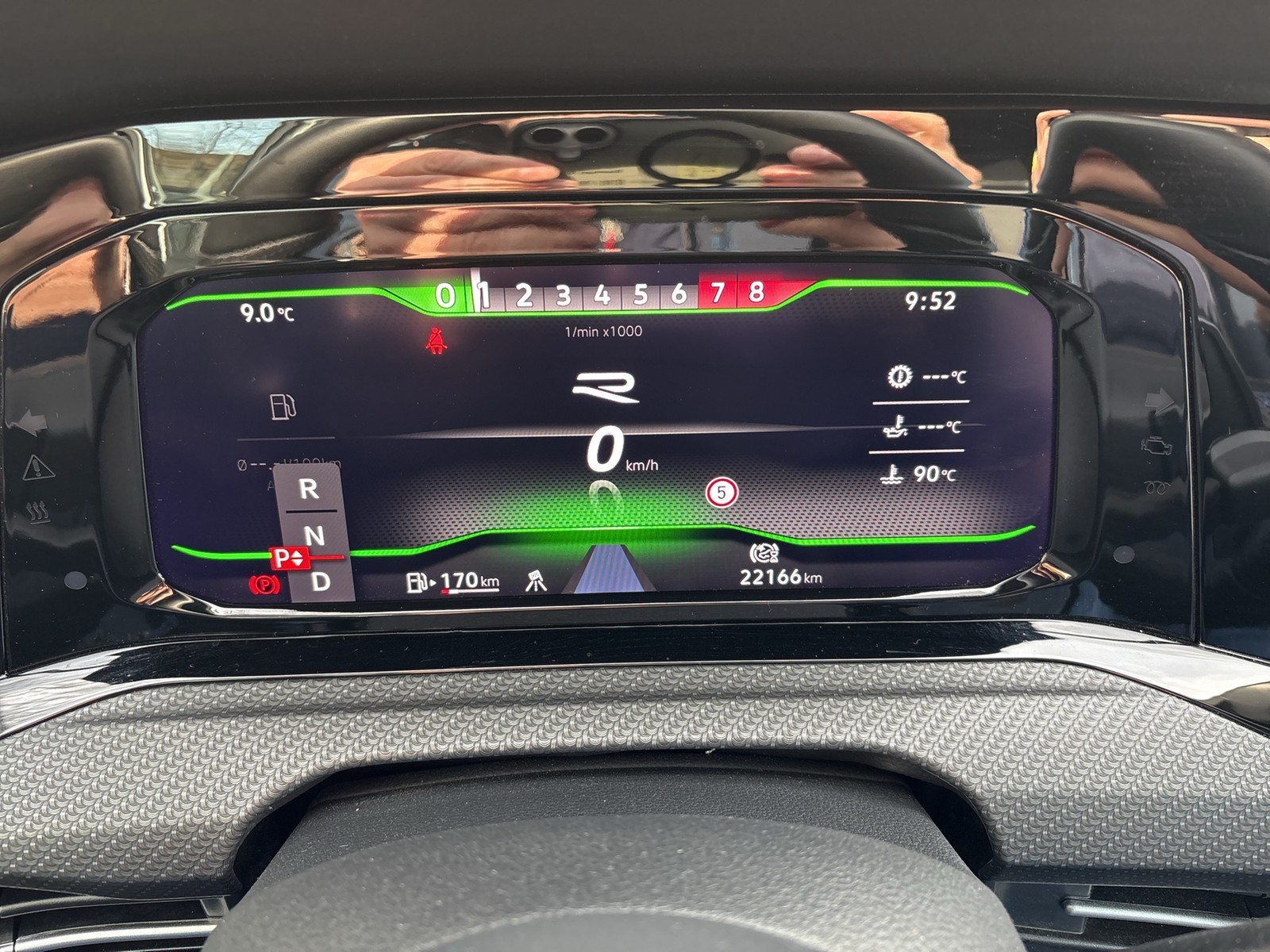 Volkswagen Golf VIII 2.0 R 4X4 ACC LM18 LED+ CARPLAY SITZHZ