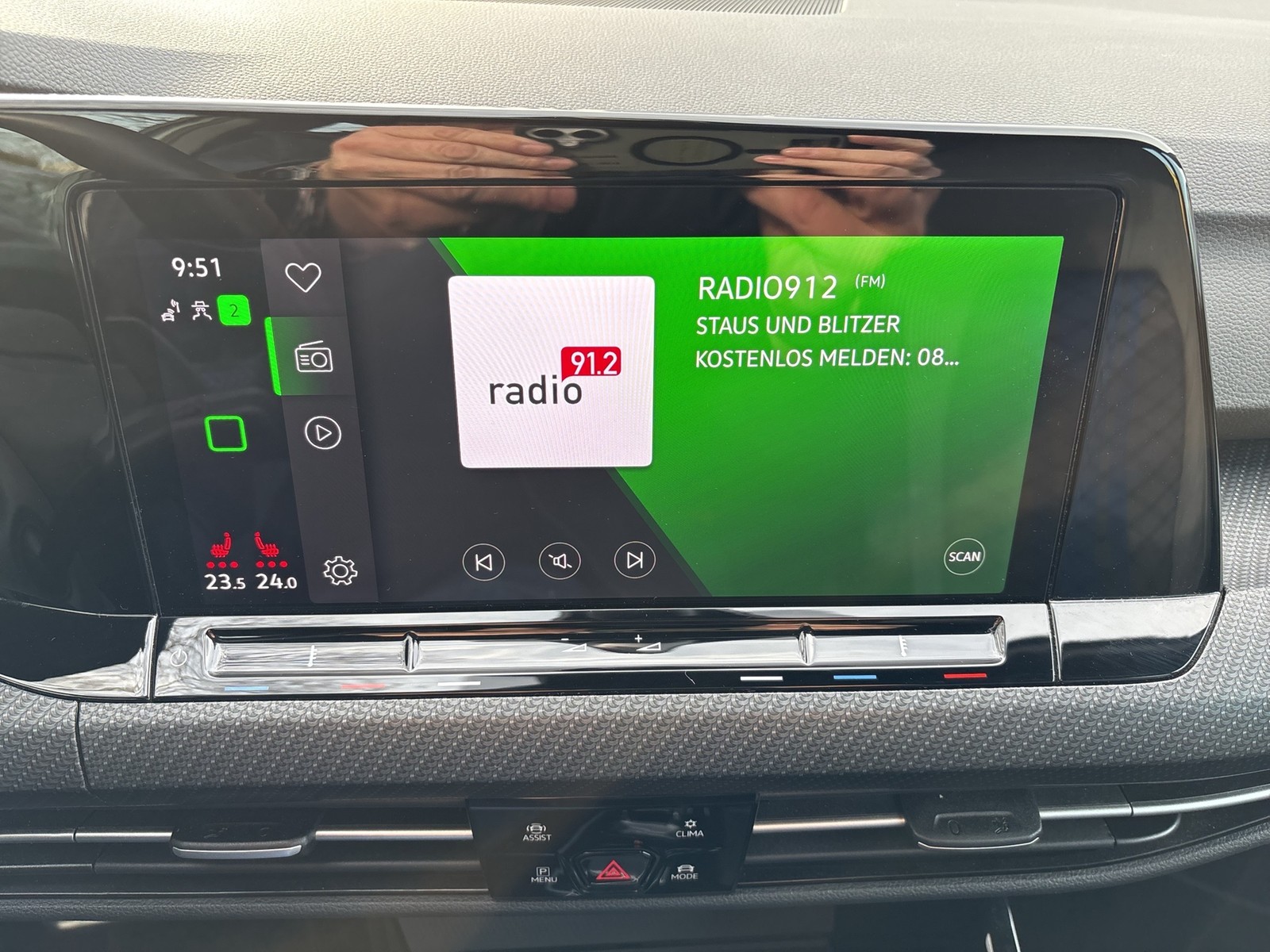 Volkswagen Golf VIII 2.0 R 4X4 ACC LM18 LED+ CARPLAY SITZHZ