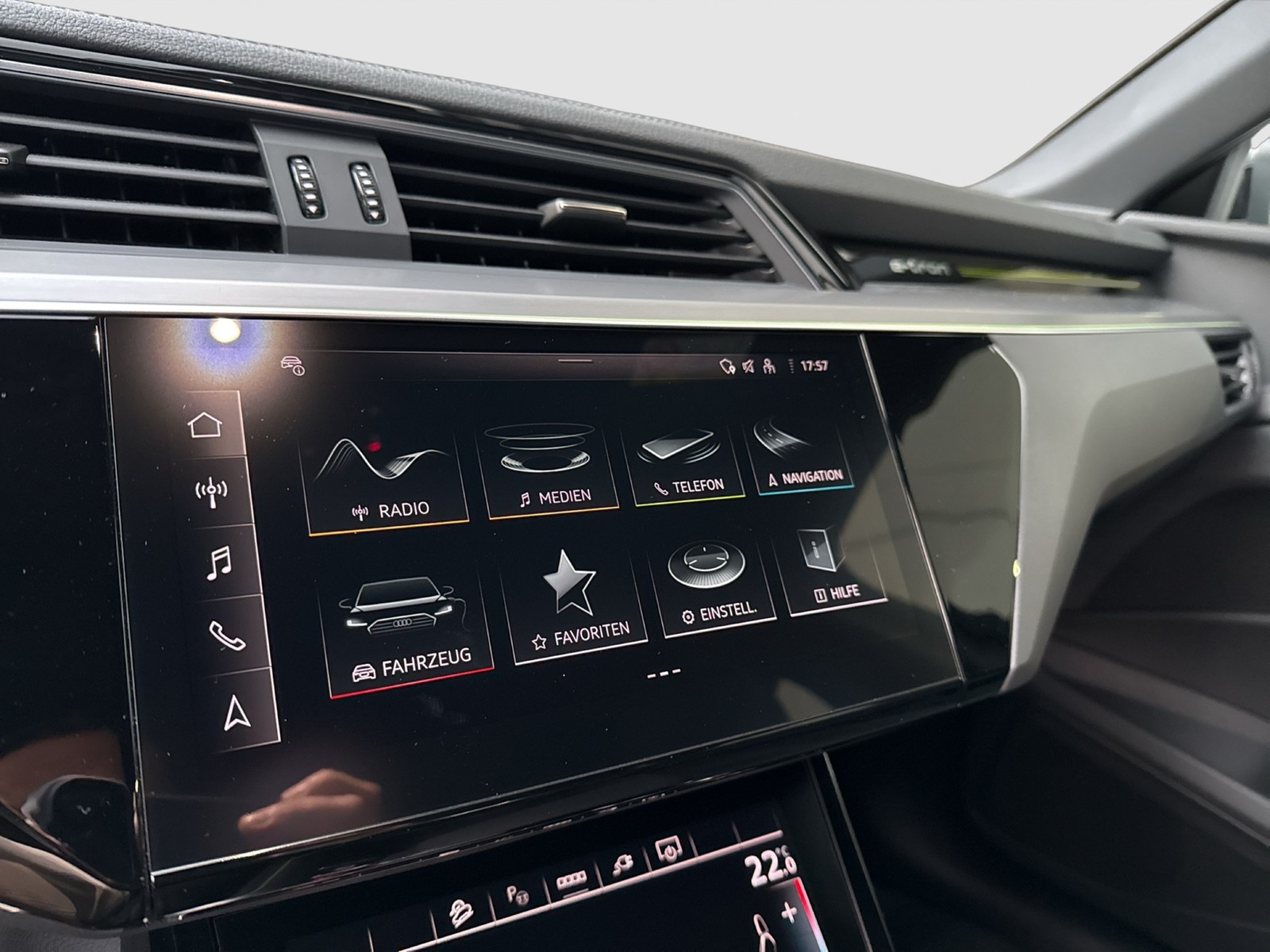 Audi Q8 e-tron Sportback 55 Qu. S LINE AHK ASSISTENZ+