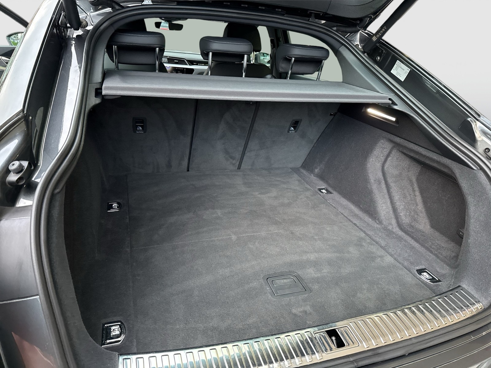 Audi Q8 e-tron Sportback 55 Qu. S LINE AHK ASSISTENZ+