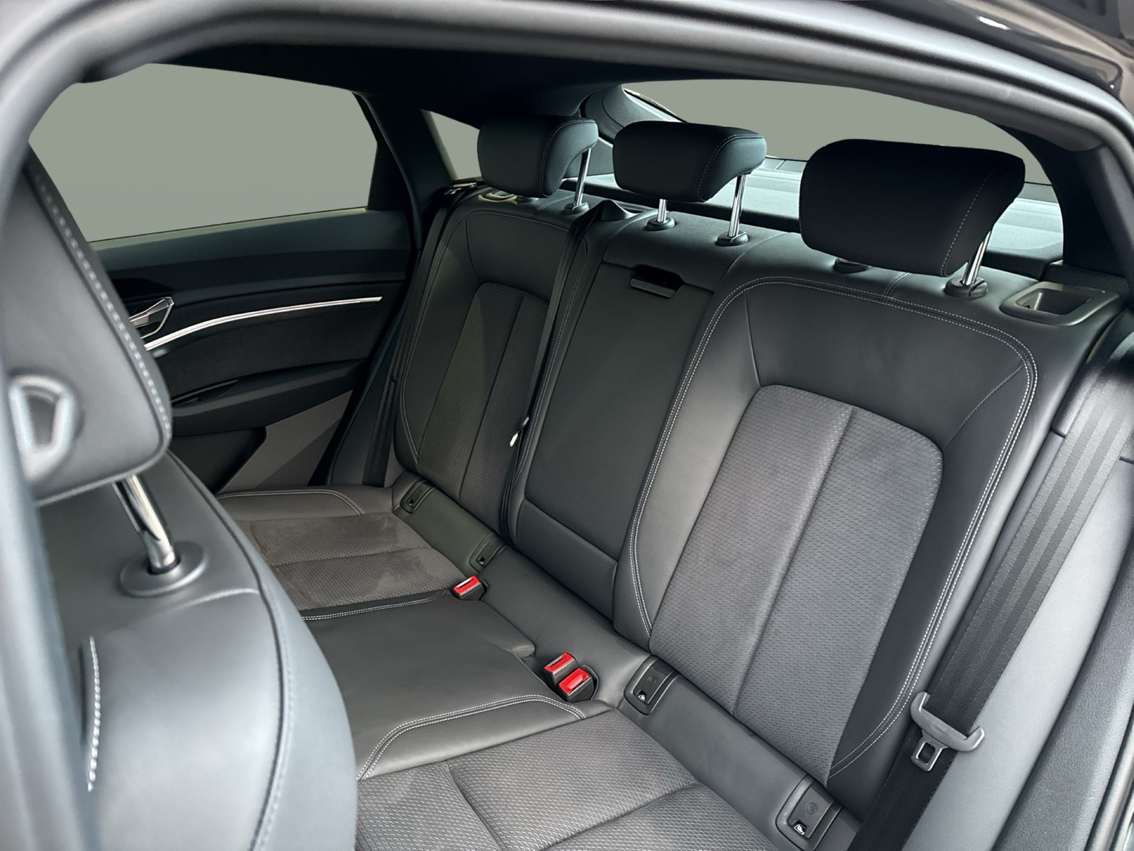 Audi Q8 e-tron Sportback 55 Qu. S LINE AHK ASSISTENZ+