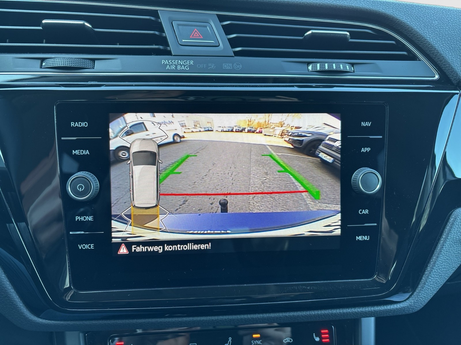 Volkswagen Touran 1.5 HIGHLINE AHK CAM ACC LM17 NAVI SITZHZ