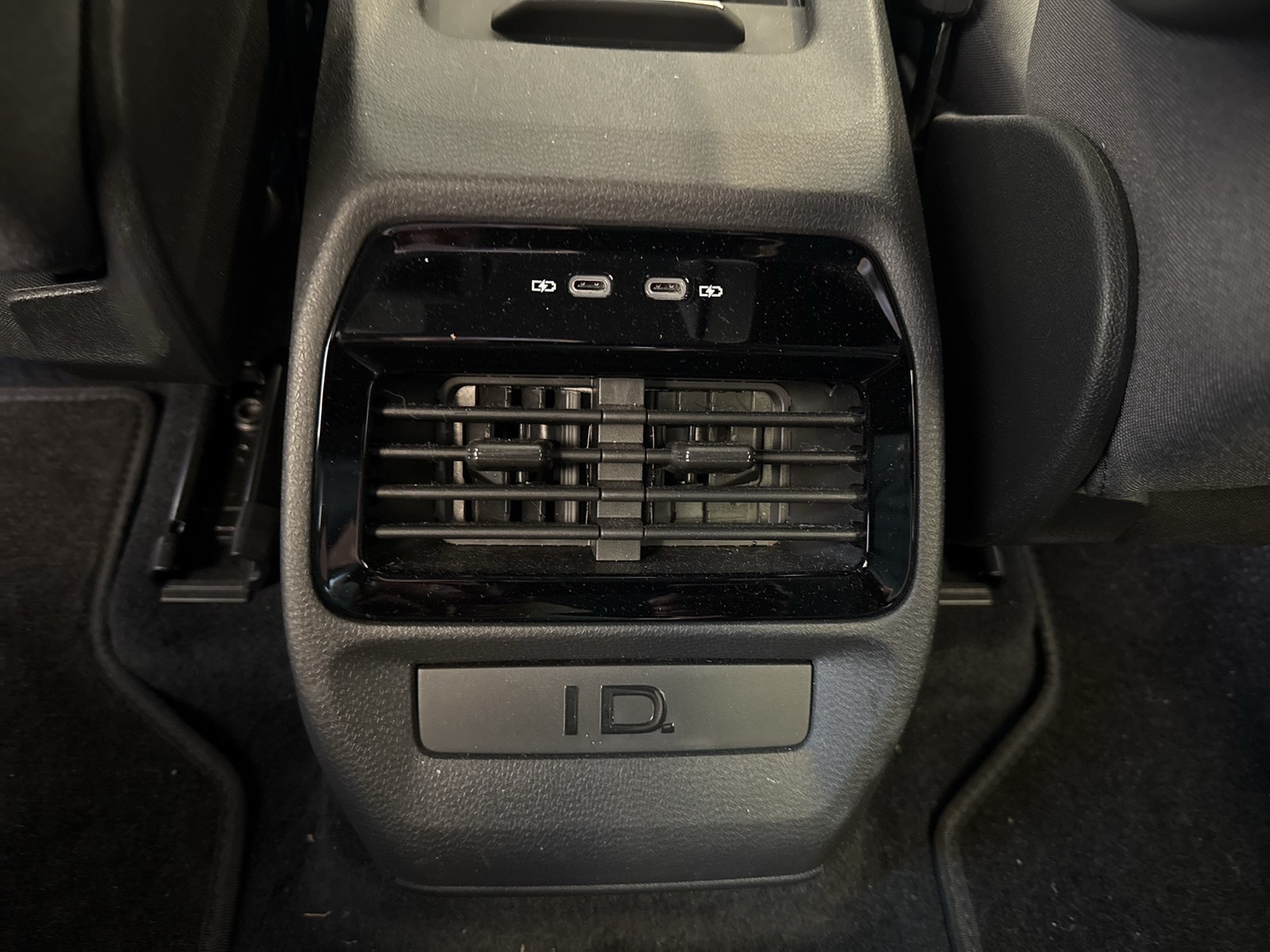 Volkswagen ID.4 Pure Performance ACC NAVI CARPLAY KEYLESSGO