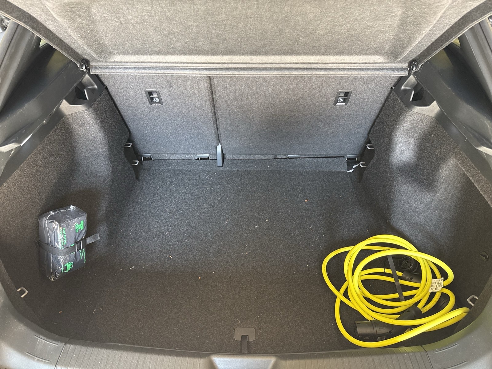 Volkswagen ID.4 Pure Performance ACC NAVI CARPLAY KEYLESSGO