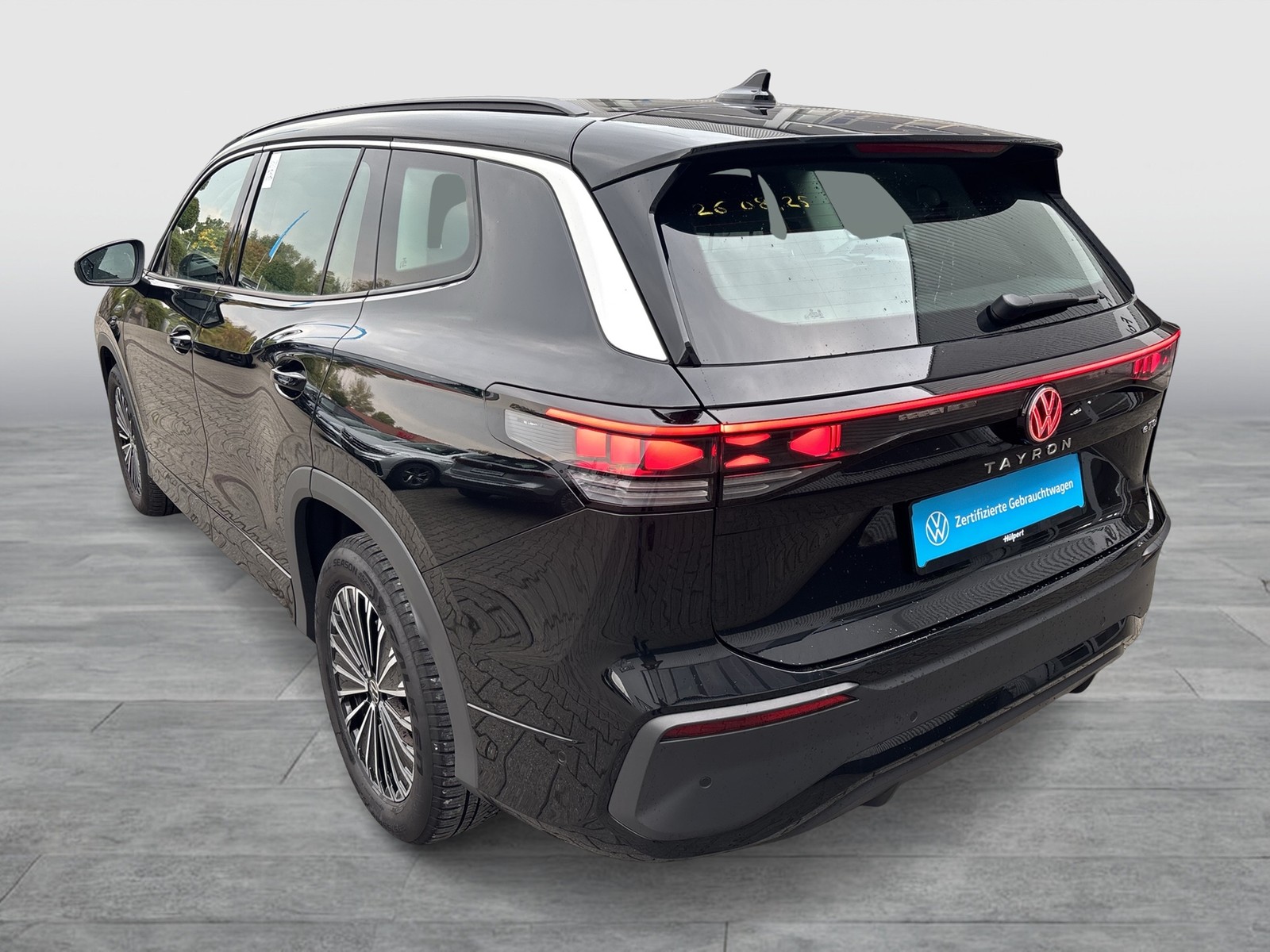 Volkswagen Tayron 1.5 eTSI LIFE 7SITZE AHK 360CAM LM18 NAVI