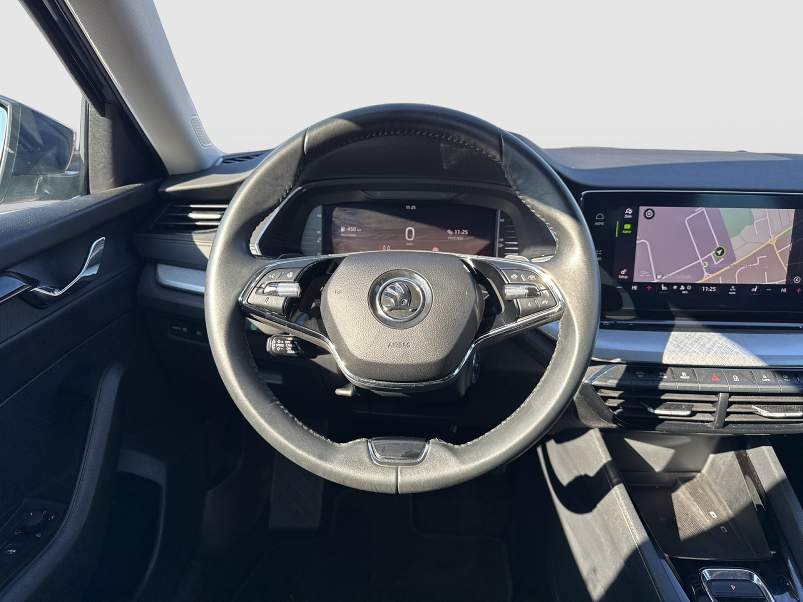 Skoda Octavia Combi 2.0 TOUR ACC NAVI LM17 CARPLAY