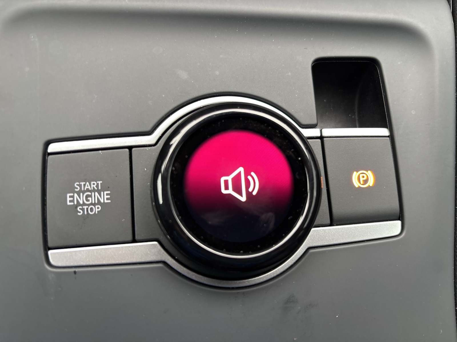 Volkswagen Tayron 1.5 eTSI LIFE 7SITZE AHK 360CAM LM18 NAVI