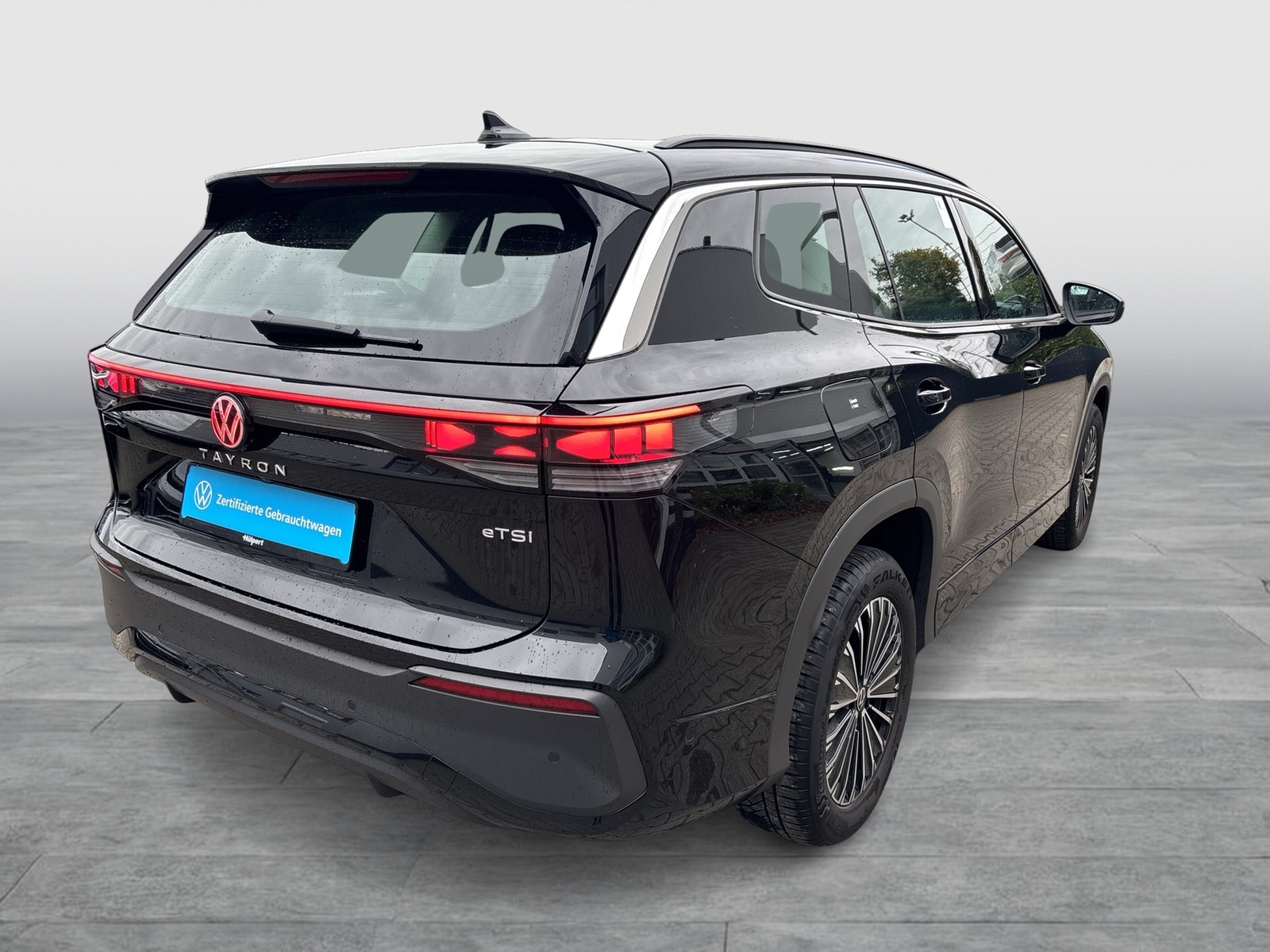 Volkswagen Tayron 1.5 eTSI LIFE 7SITZE AHK 360CAM LM18 NAVI