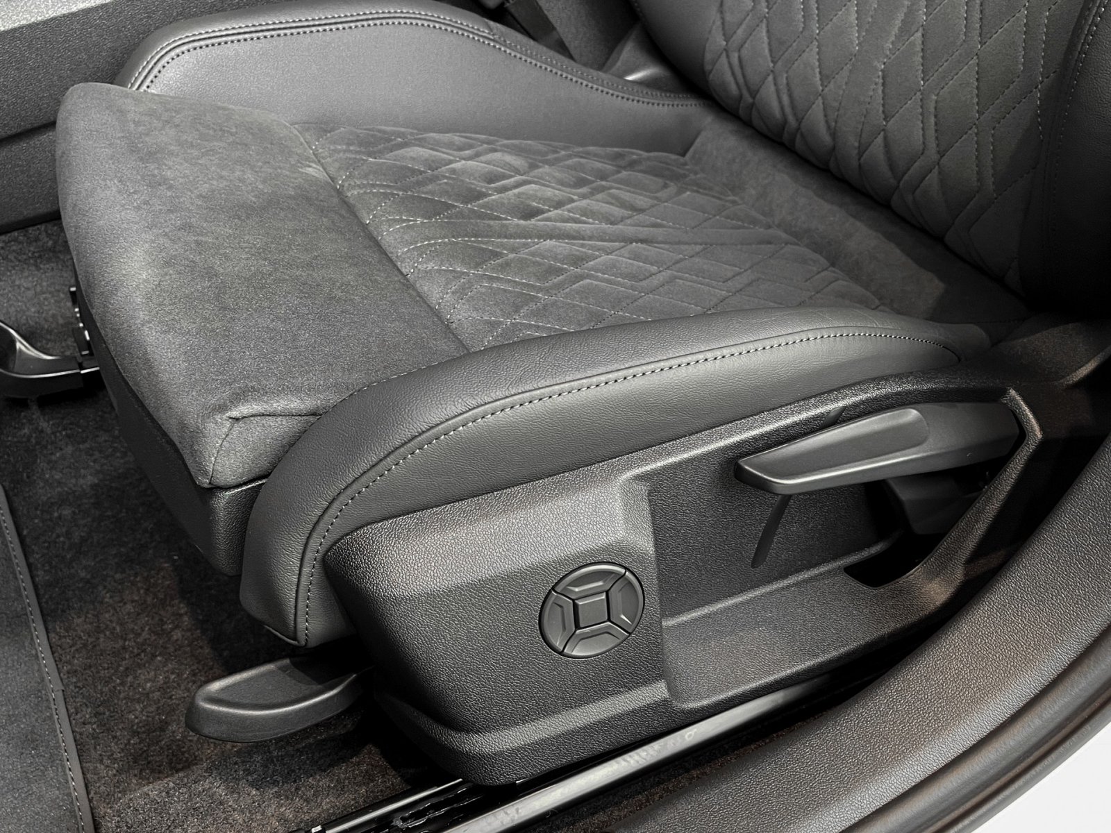 Audi RS3 Limousine RS-SPORTABGASANLAGE MATRIXLED LM19