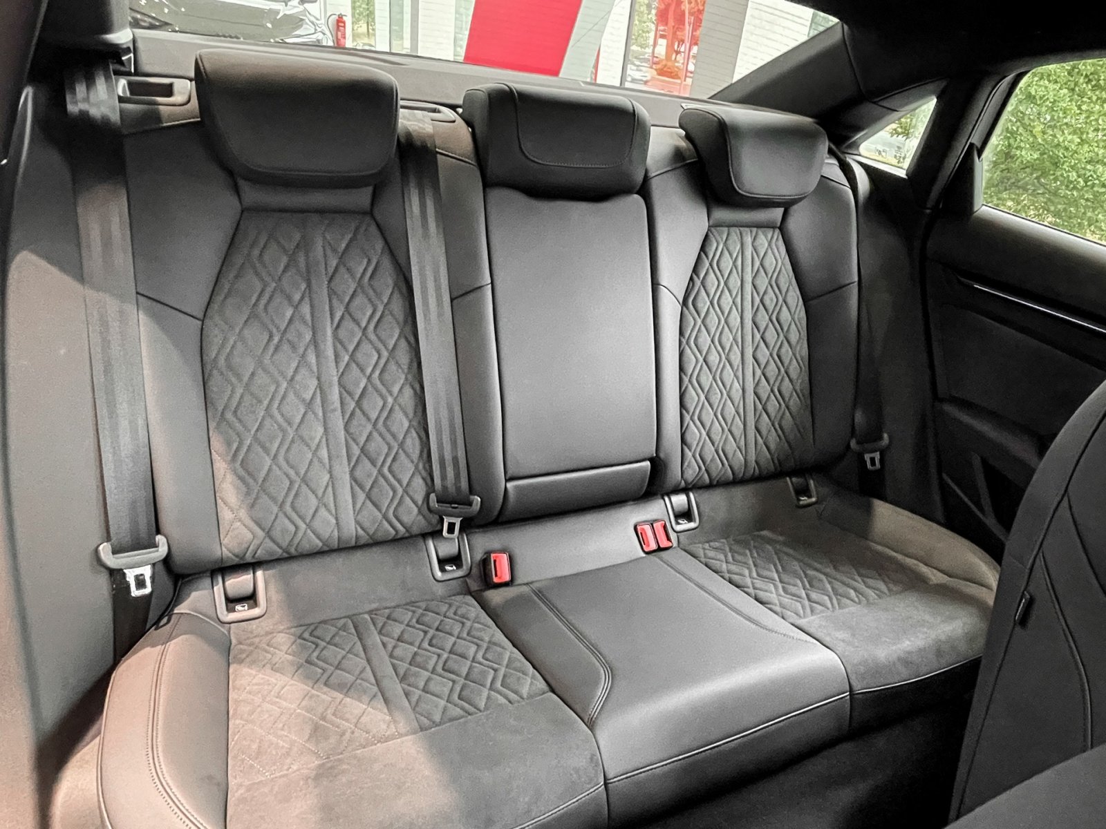 Audi RS3 Limousine RS-SPORTABGASANLAGE MATRIXLED LM19
