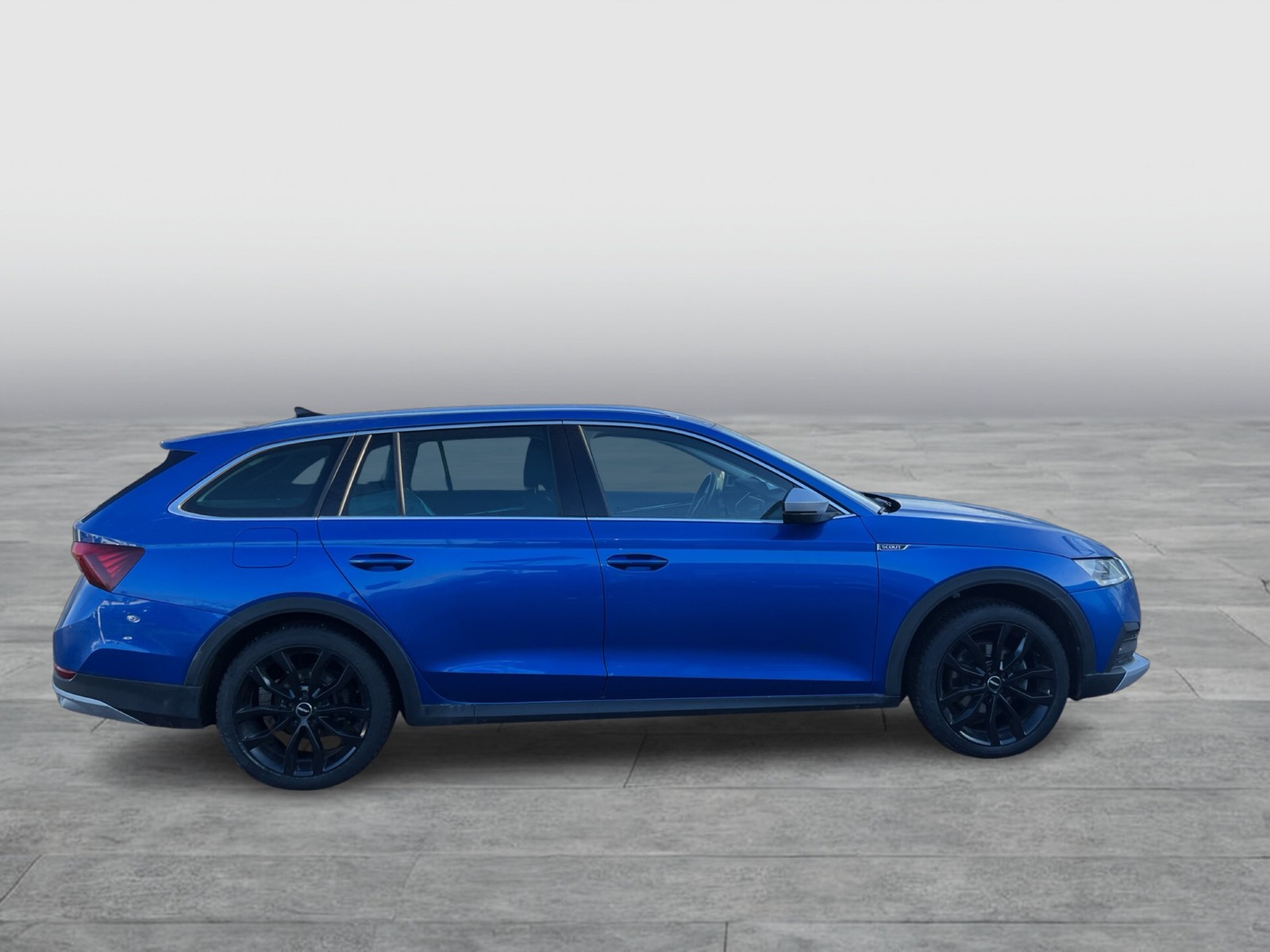 Skoda Octavia Combi 2.0 SCOUT 4X4 AHK ACC LM18 MATRIX