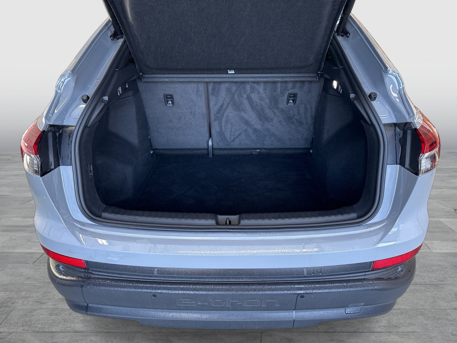 Audi Q4 e-tron Sportback 40 S LINE AHK CAM ACC LM20