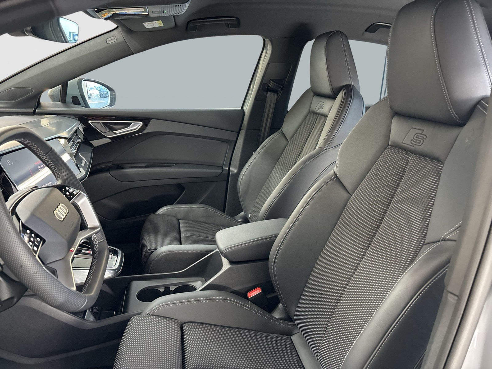 Audi Q4 e-tron Sportback 40 S LINE AHK CAM ACC LM20