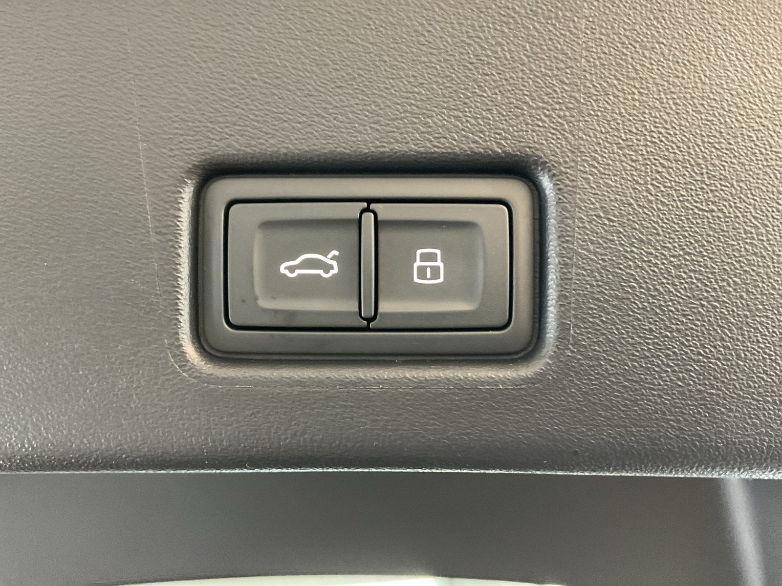 Audi Q4 e-tron Sportback 40 S LINE AHK CAM ACC LM20