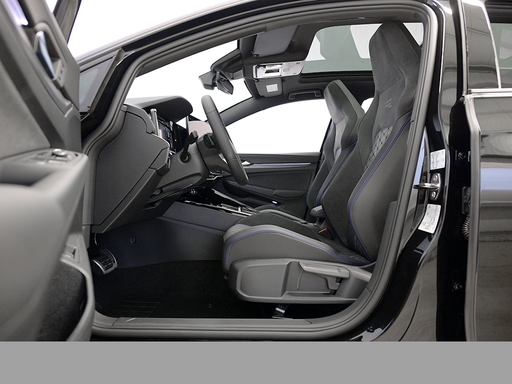 Volkswagen Golf Variant 2.0 R-LINE DSG AHK PANO eKLAPPE