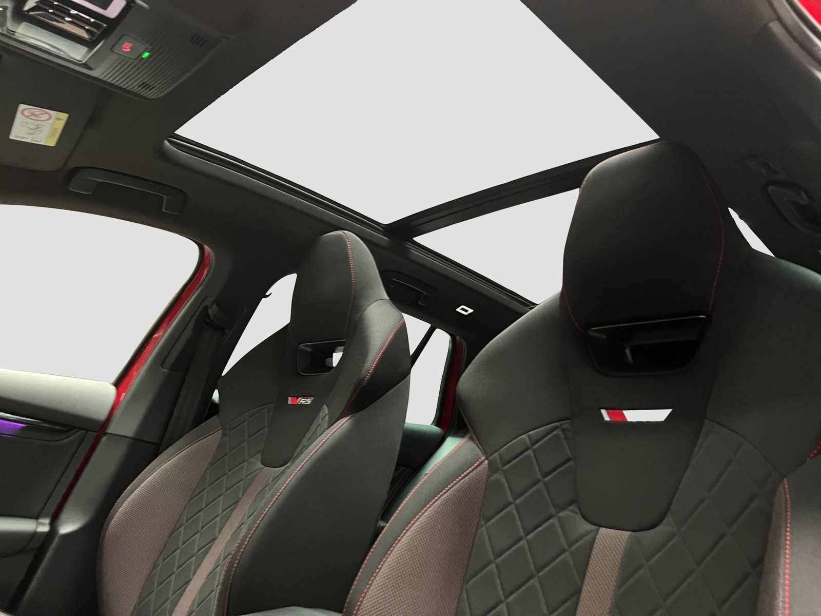 Skoda Octavia Combi 2.0 RS PANO CAM ACC LM18 E-KLAPPE