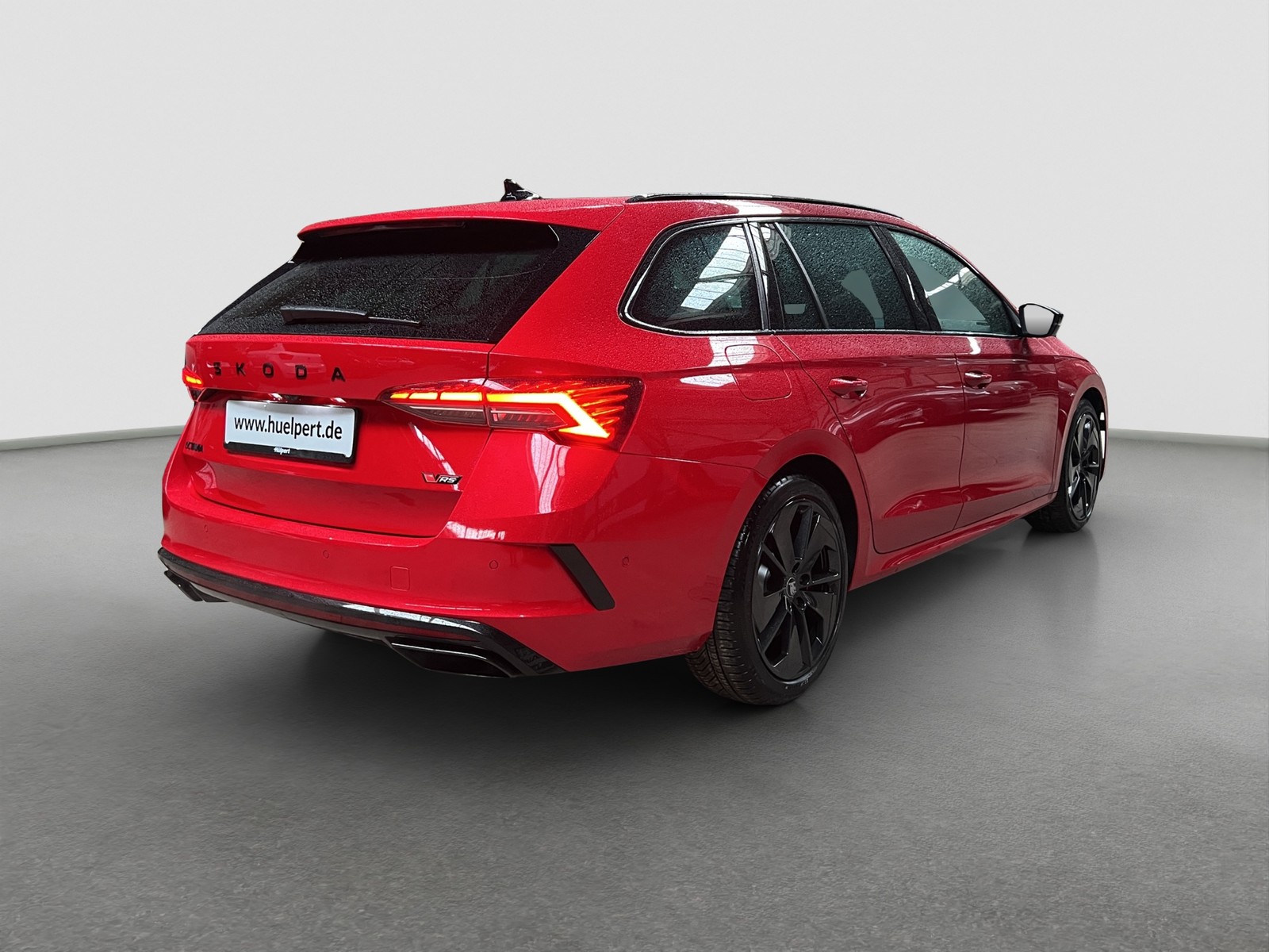 Skoda Octavia Combi 2.0 RS PANO CAM ACC LM18 E-KLAPPE