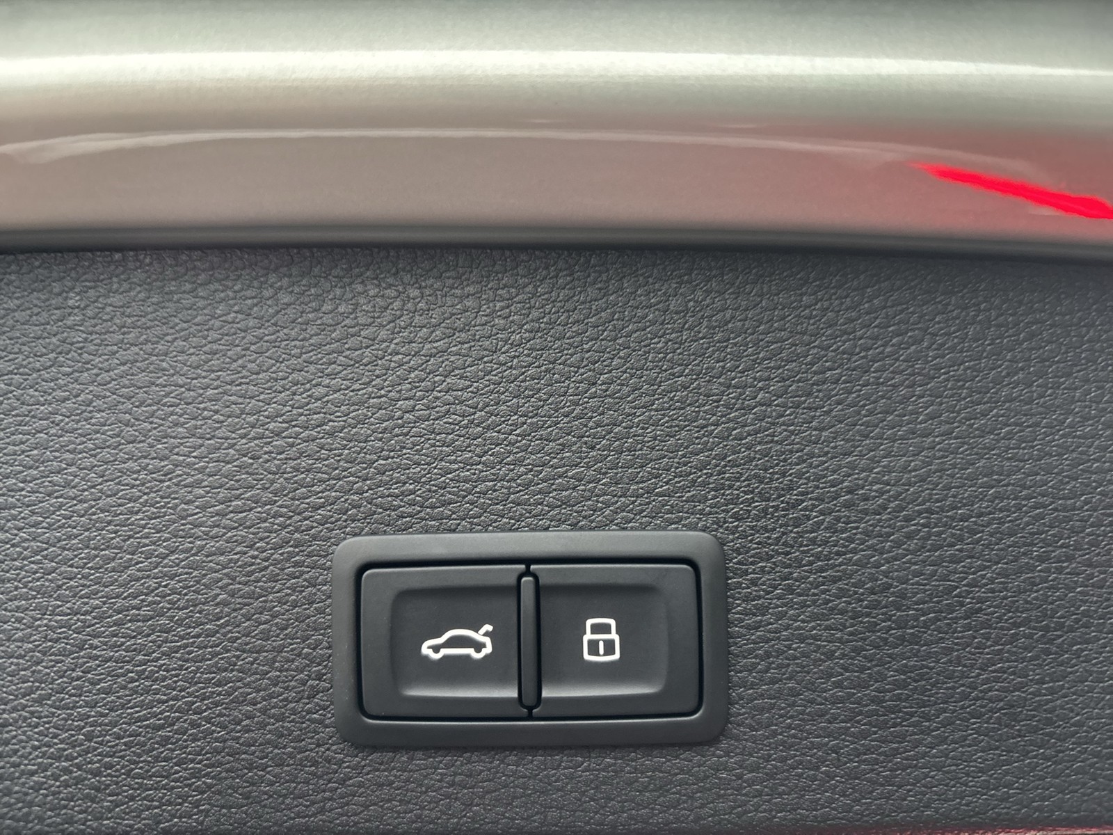 Audi SQ2 quattro BLACKPAK CAM ACC LM18 E-KLAPPE NAVI+