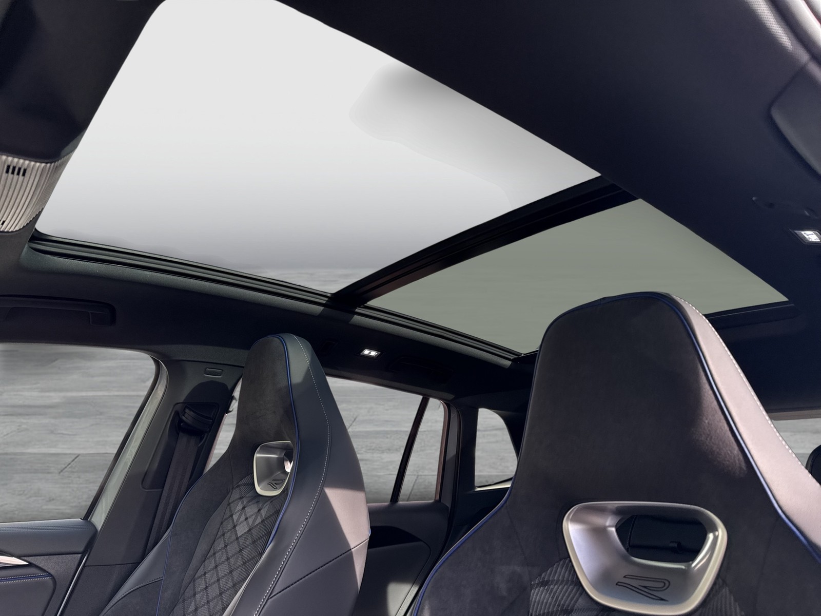 Volkswagen Tiguan 2.0 R-LINE DSG BLACKSTYLE PANO AHK LM20