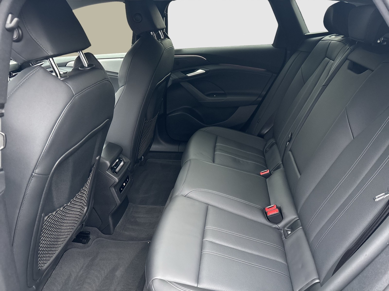 Audi A6 e-tron Avant performance advanced AHK ACC 20Z