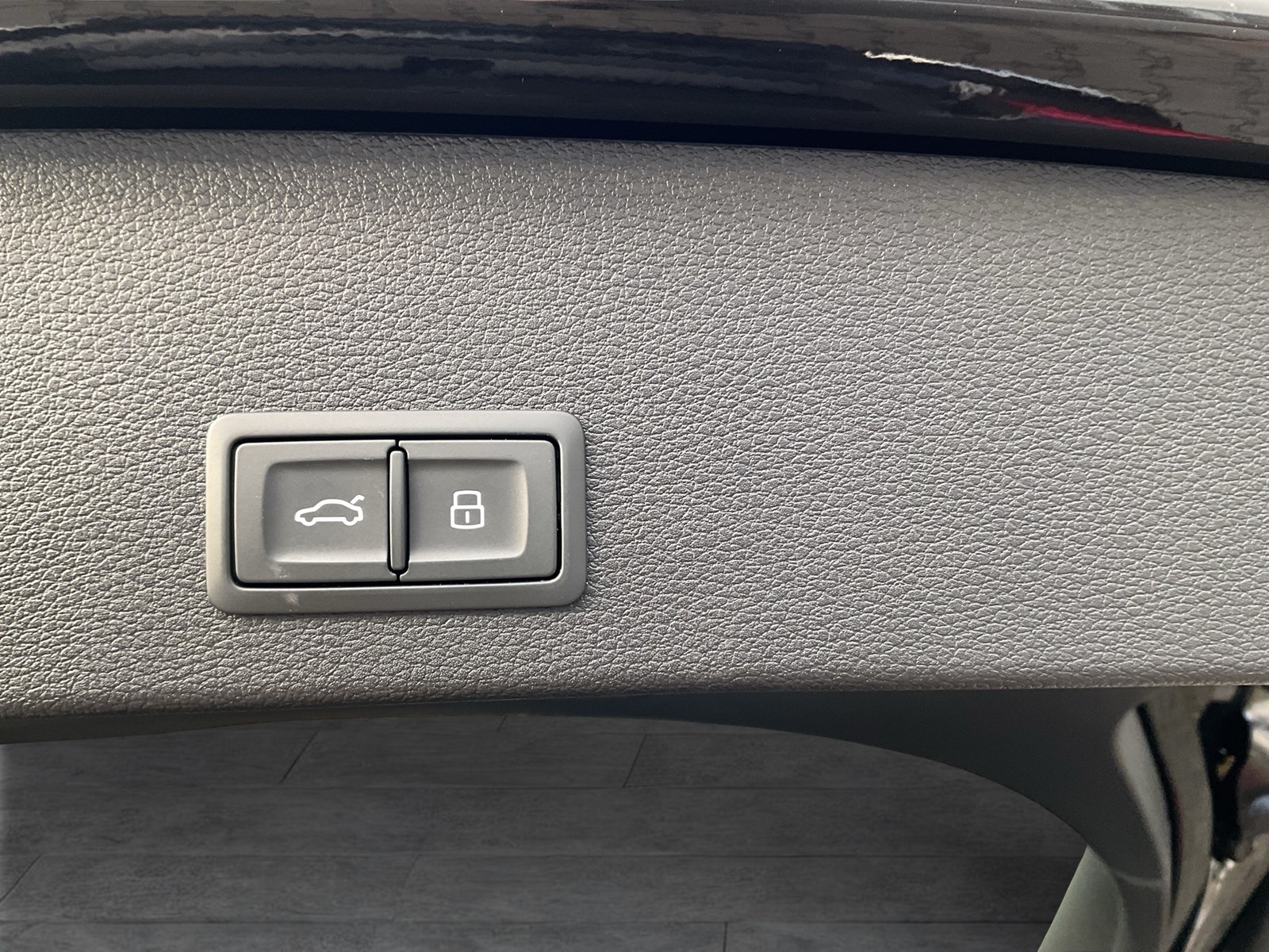 Audi Q2 40 quattro advanced AHK ACC LM19 EKLAPPE NAVI+