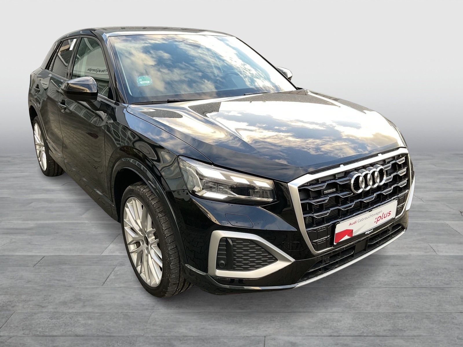 Audi Q2 40 quattro advanced AHK ACC LM19 EKLAPPE NAVI+