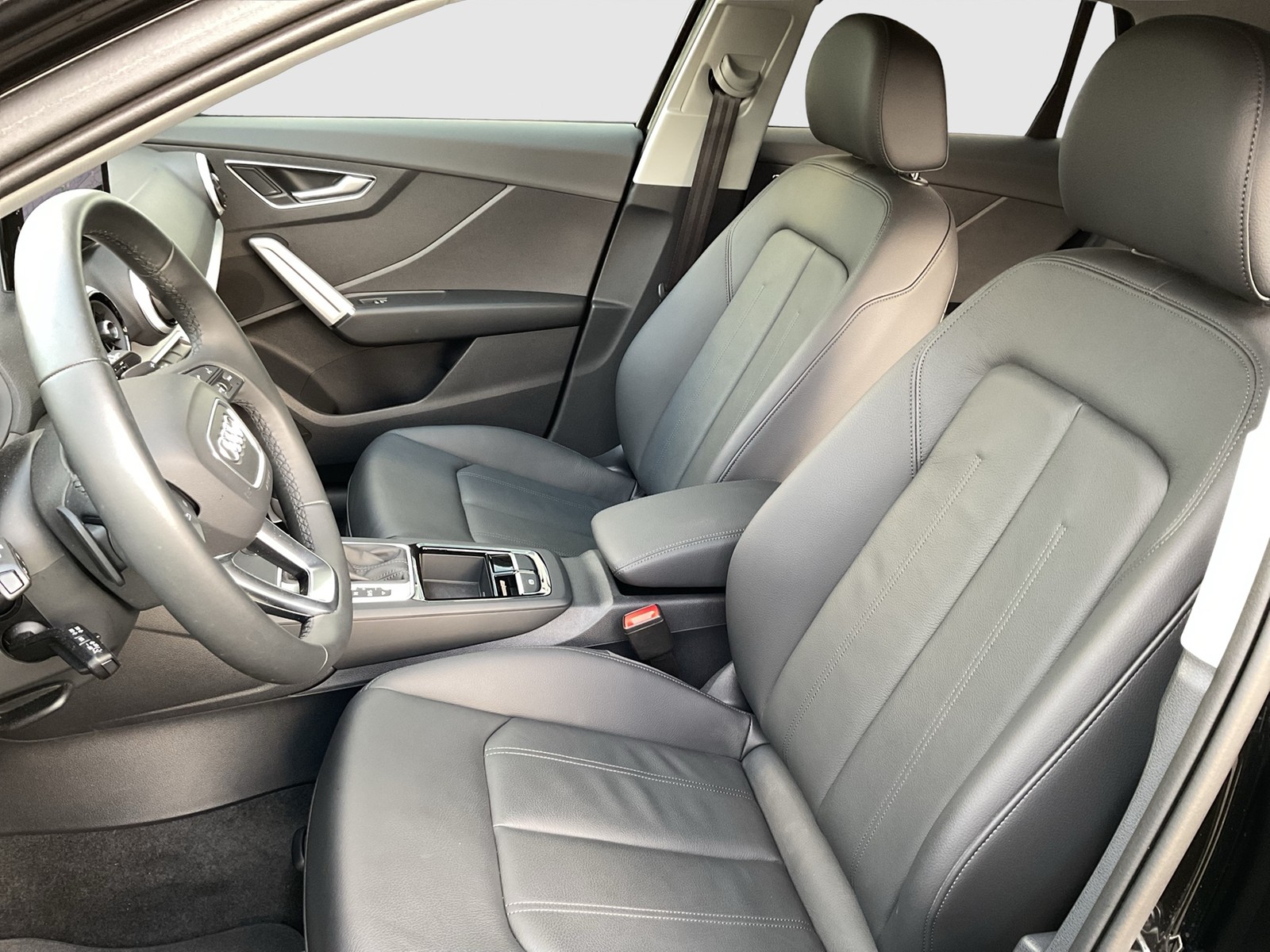 Audi Q2 40 quattro advanced AHK ACC LM19 EKLAPPE NAVI+