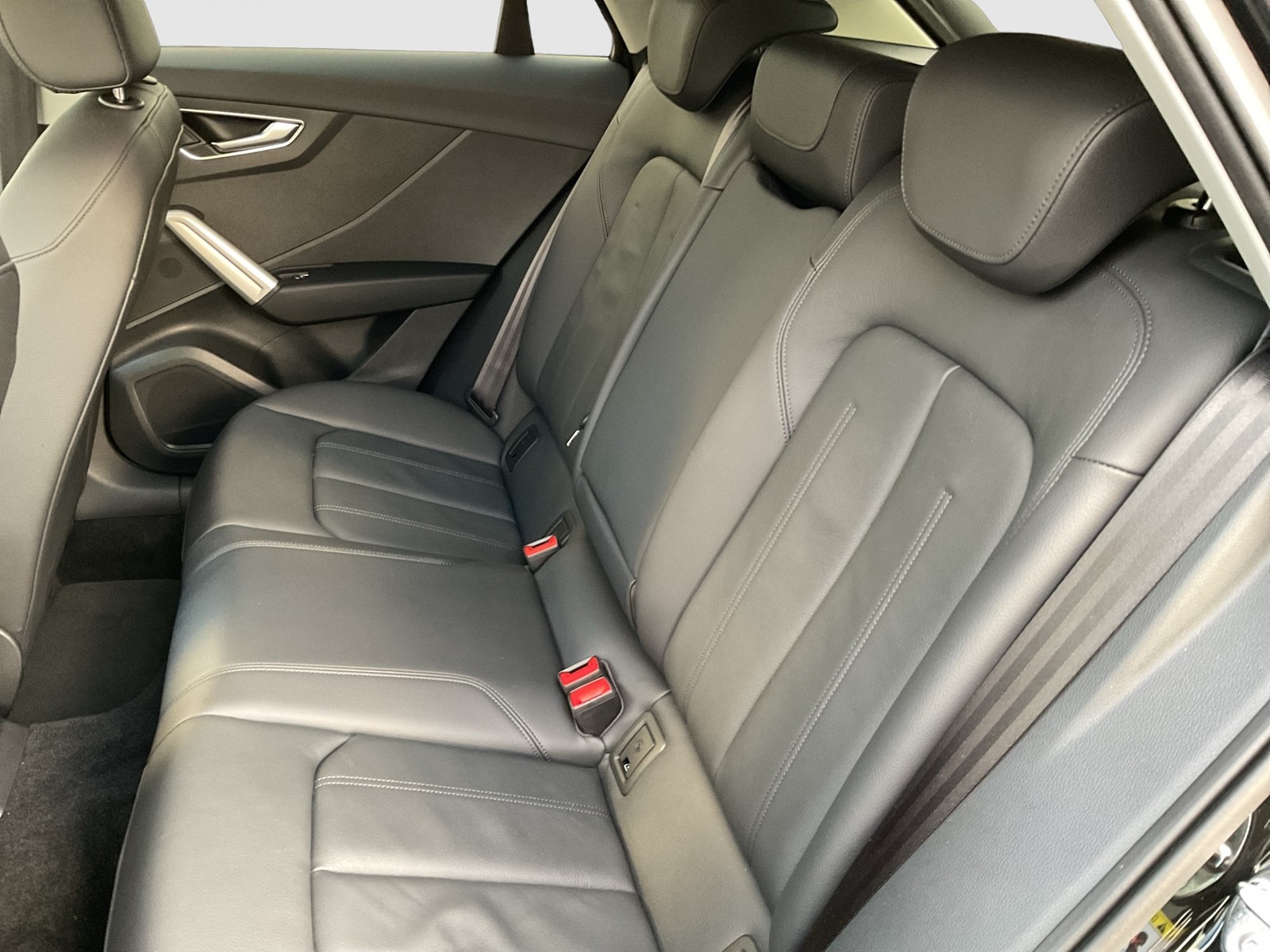 Audi Q2 40 quattro advanced AHK ACC LM19 EKLAPPE NAVI+