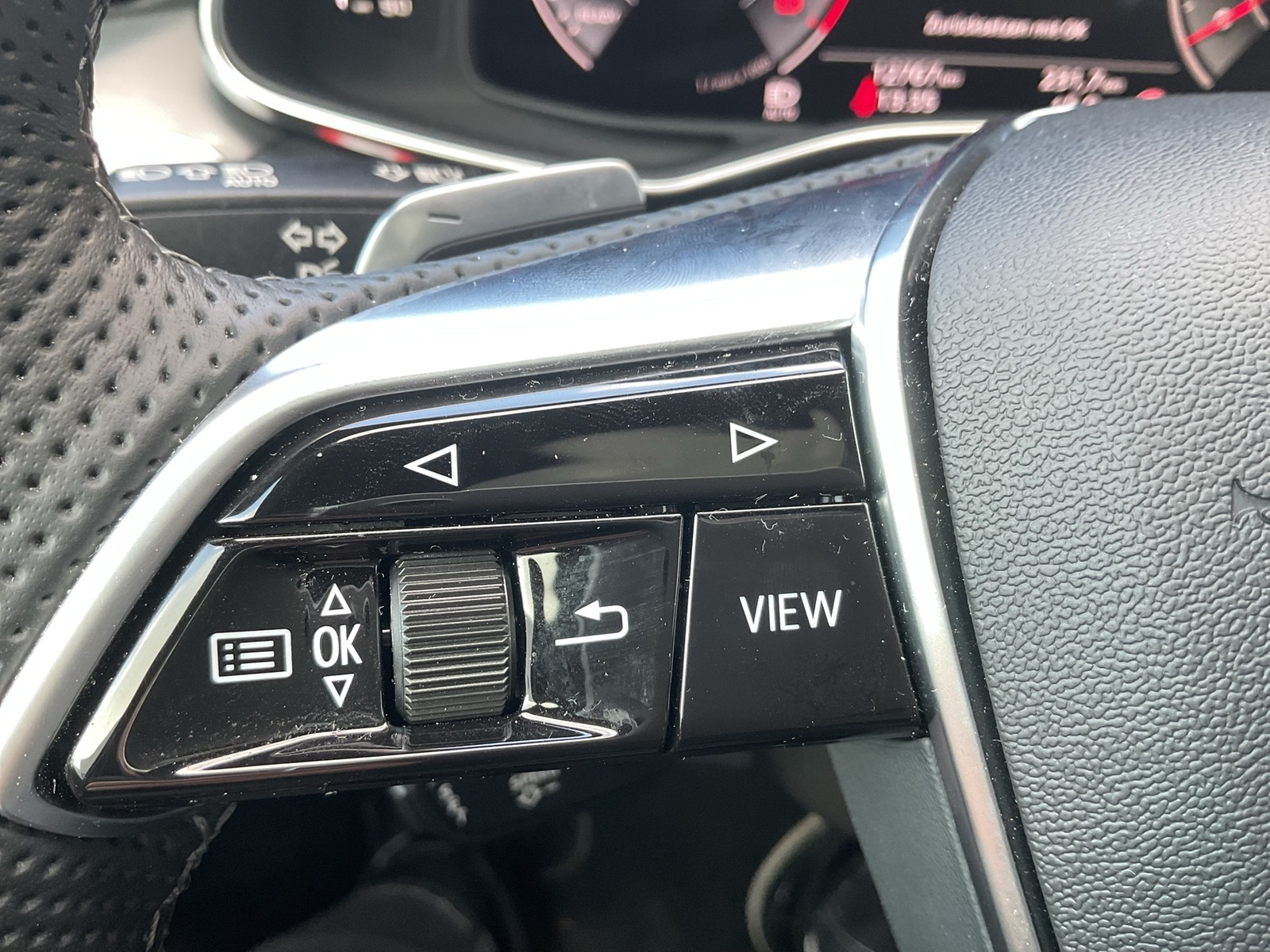 Audi A6 Avant 55 quattro S LINE BLACKPAK PANO AHK 19Z