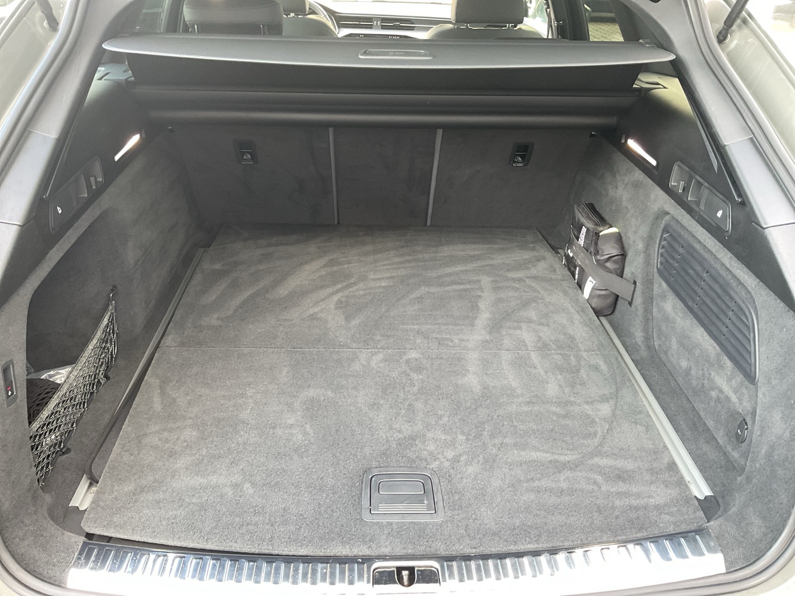 Audi A6 Avant 55 quattro S LINE BLACKPAK PANO AHK 19Z