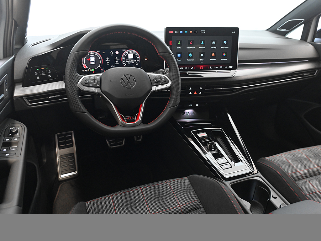 Volkswagen Golf GTI PANO HARMANKARDON BLACKSTYLE LM19