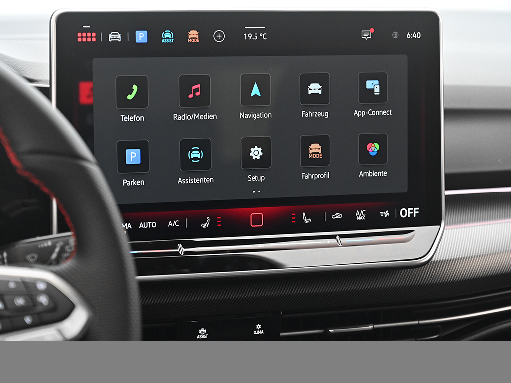 Volkswagen Golf GTI PANO HARMANKARDON BLACKSTYLE LM19