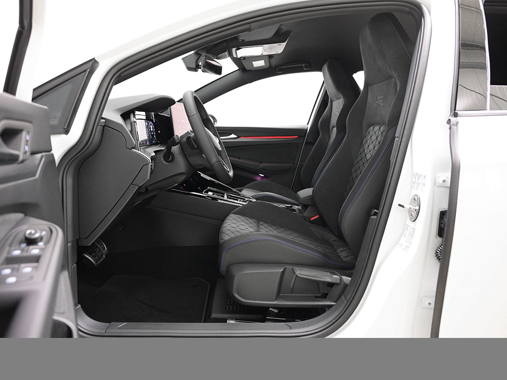Volkswagen Golf 1.5 R-LINE DSG