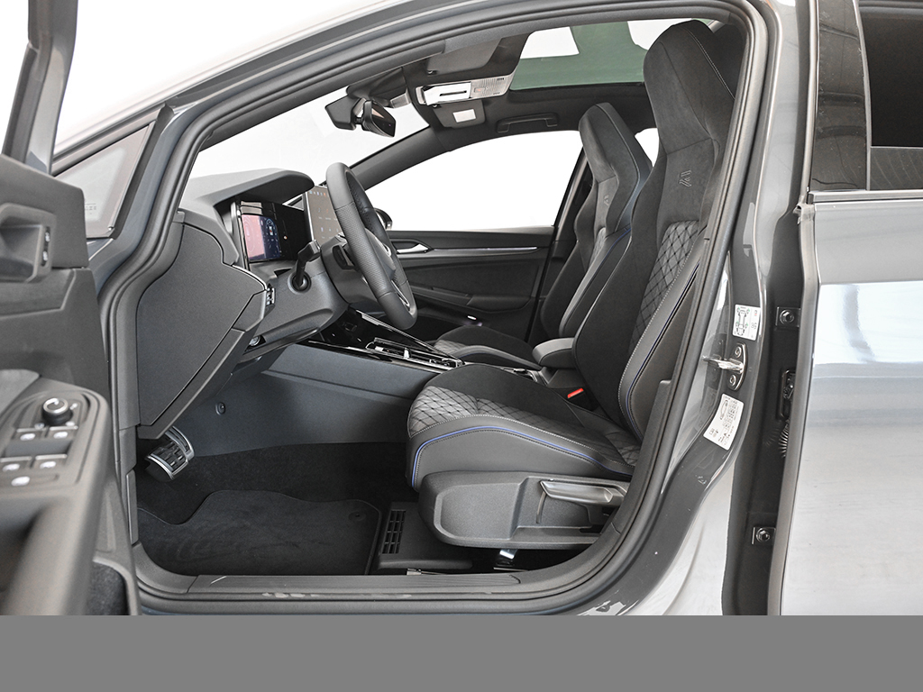 Volkswagen Golf 1.5 R-LINE DSG