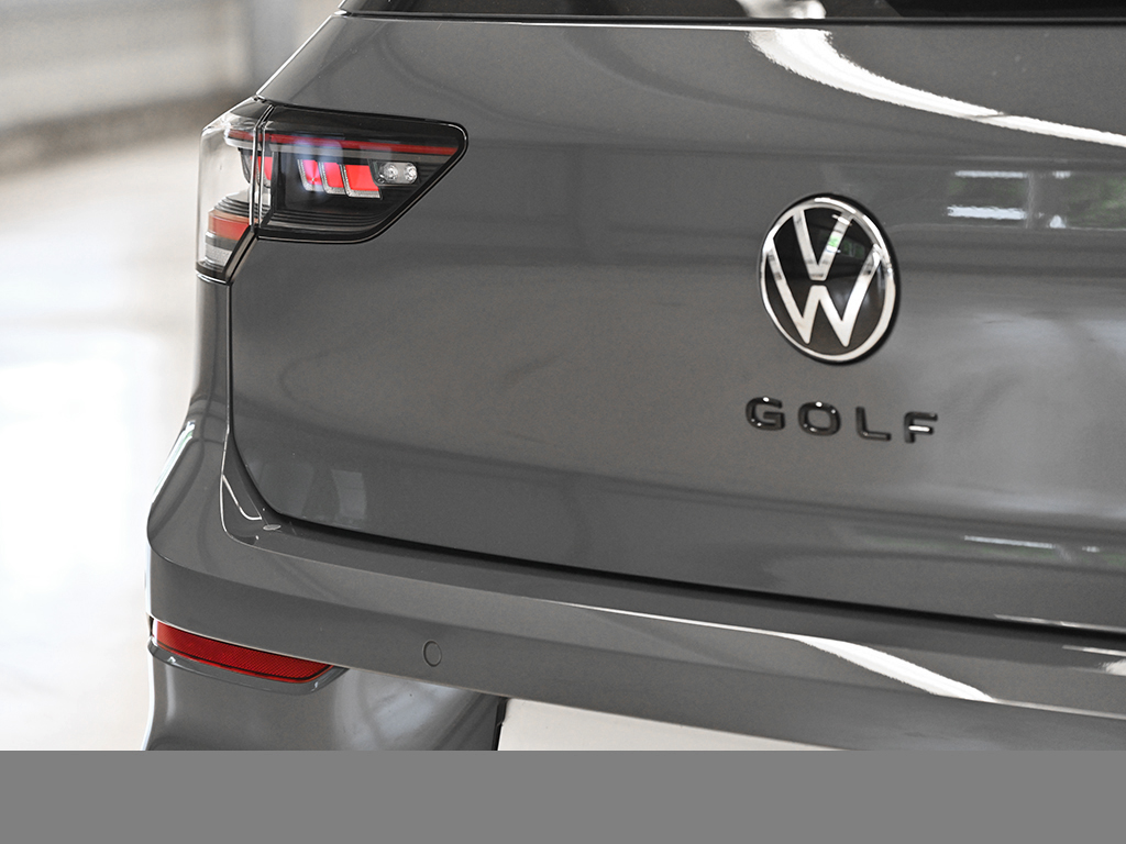 Volkswagen Golf 1.5 R-LINE DSG